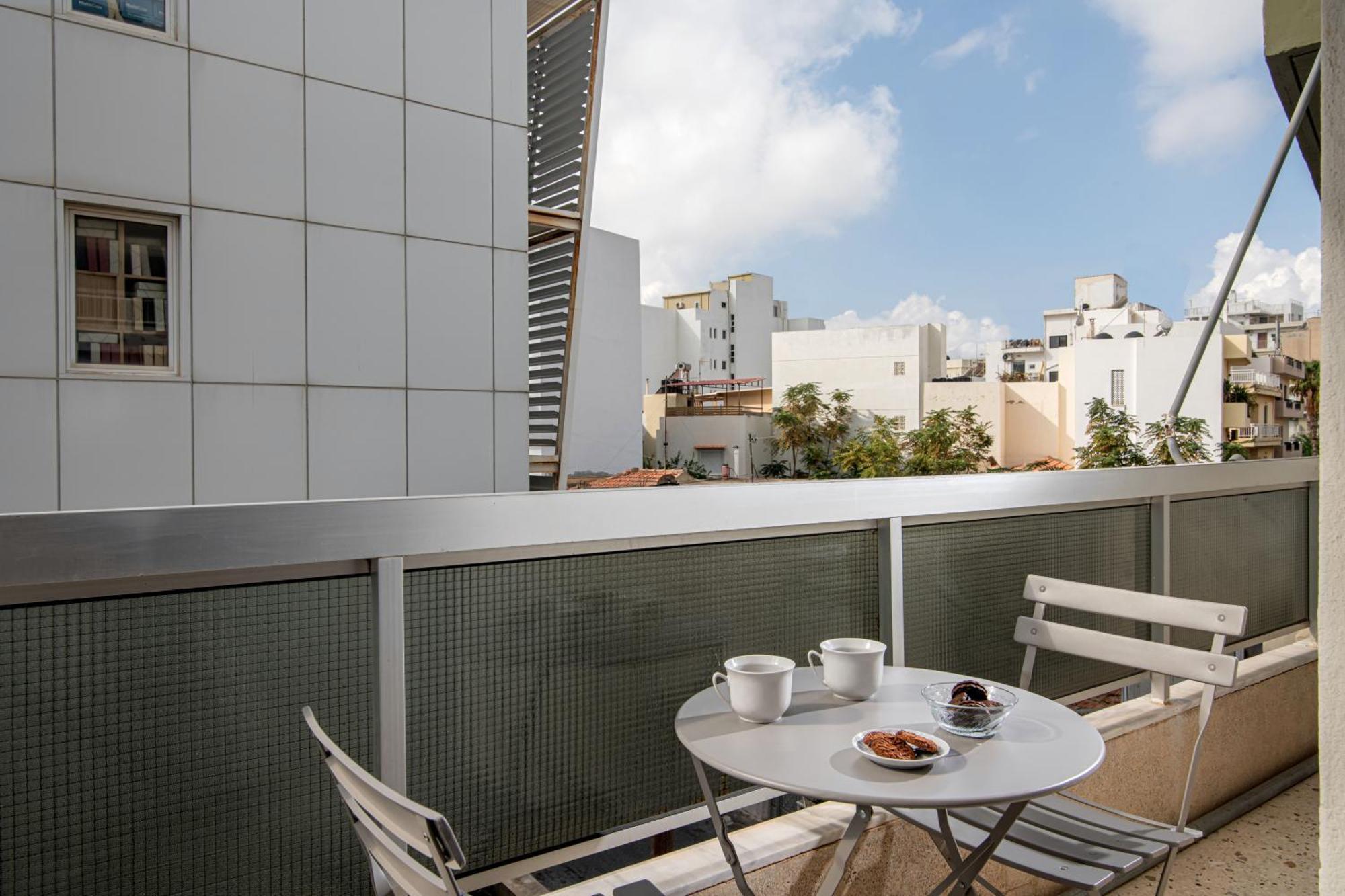 Central Double Bedroom Apartment Heraklion  Exterior photo
