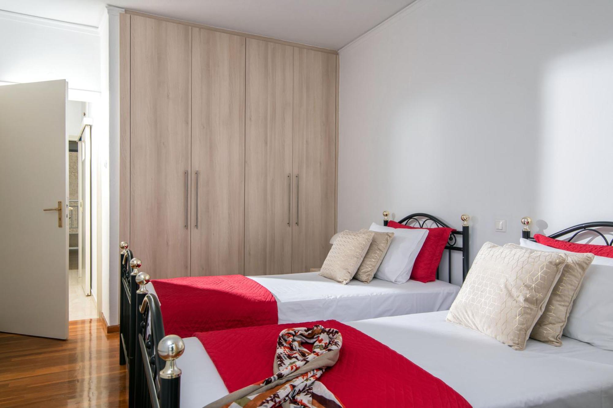 Central Double Bedroom Apartment Heraklion  Exterior photo