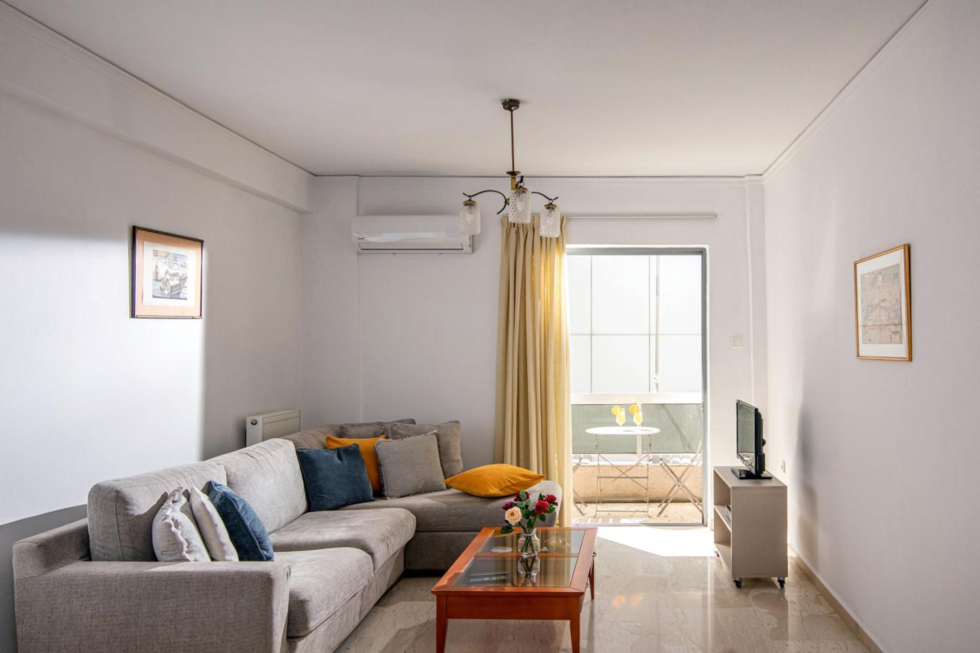 Central Double Bedroom Apartment Heraklion  Exterior photo